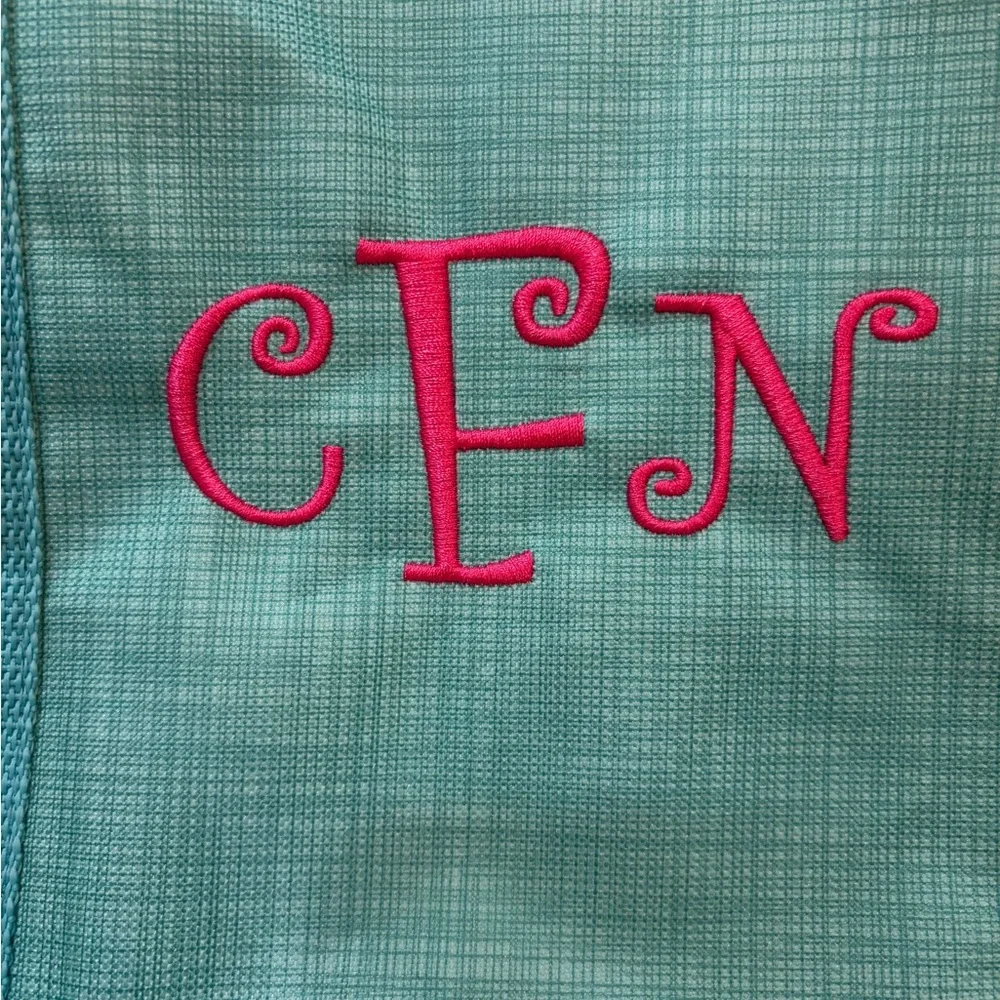 THIRTY-ONE Monogrammed Aqua Tote Bag with Pink CFN Monogram NEW never used